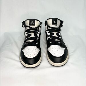Nike jordan high tops